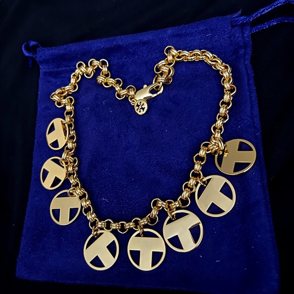 🆕 Tory Burch Authentic Shiny Gold Unique T Round Charms Logo Necklace - Picture 8 of 8